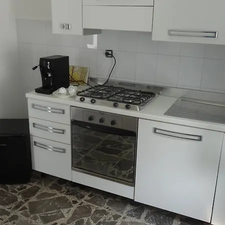 Borgo Rosso Di Sera - Country Chic 3* 산 루시도