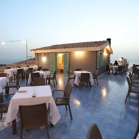 Borgo Rosso Di Sera - Country Chic 3*