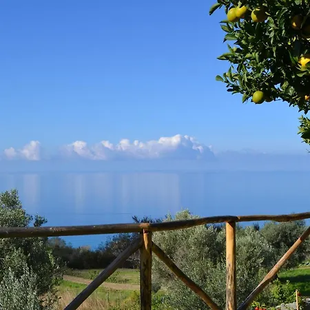 Borgo Rosso Di Sera San Lucido