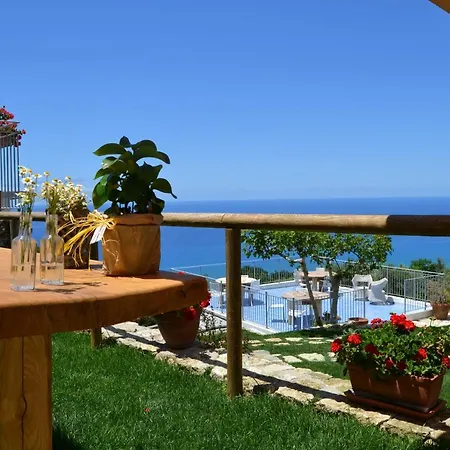 Borgo Rosso Di Sera - Country Chic Resort San Lucido