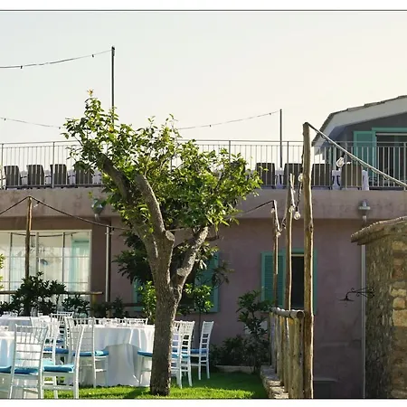 Borgo Rosso Di Sera - Country Chic 3* San Lucido