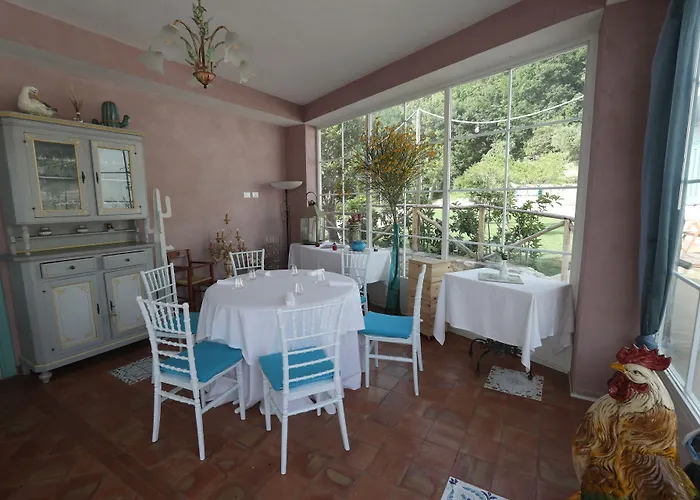 Borgo Rosso Di Sera - Country Chic 度假村 3*