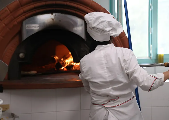 Borgo Rosso Di Sera - Country Chic 度假村 3*