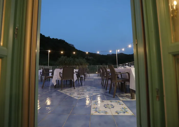 Borgo Rosso Di Sera - Country Chic 3* 圣卢西铎