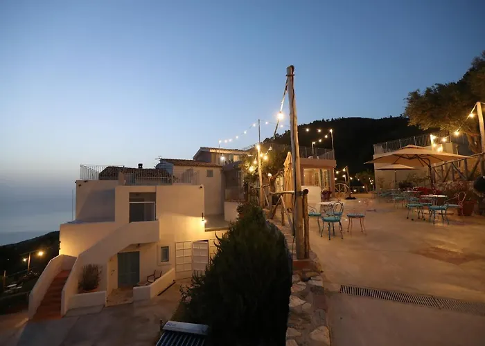 Borgo Rosso Di Sera - Country Chic 圣卢西铎